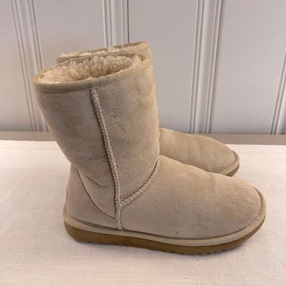 UGG Shoes Ugg Womens Boots Size 6 Poshmark